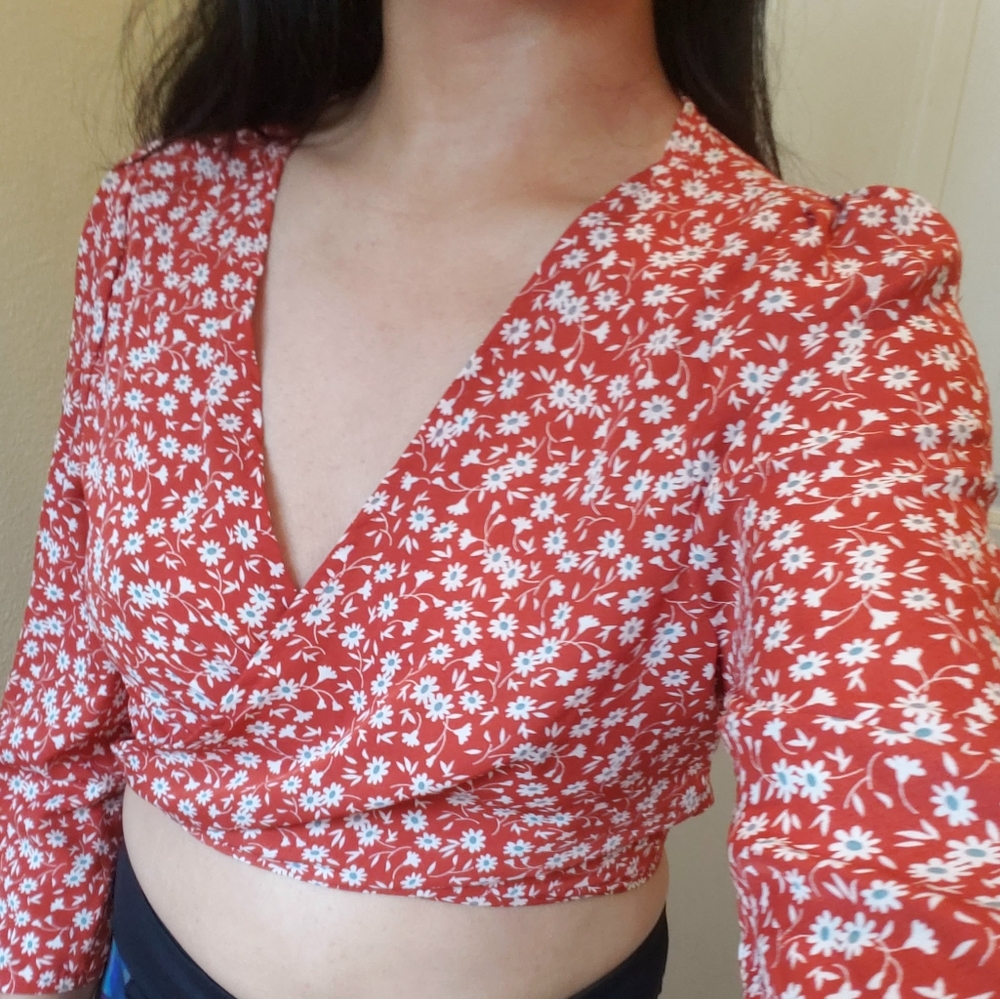 Floral knot top - Picture 3 of 4